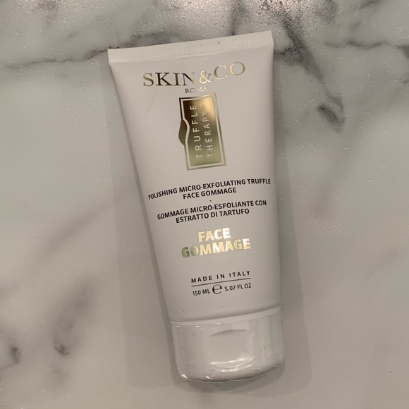 🌸SKIN&CO face gommage